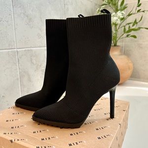 Mix No. 6 Desirae Bootie / Ankle Boot / Stretch Sock Booties Never Worn